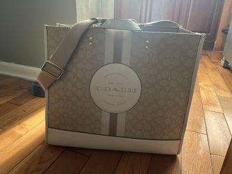 Large Coach Tote 👜