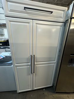 Built-In Side-by-Side Refrigerator White Panel 42”