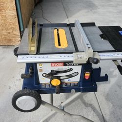 RYOBI TABLE SAW GREAT CONDITION 