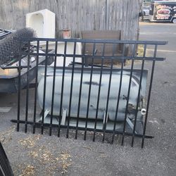 6ft By 4 Ft Tall Aluminium Fencing 