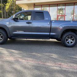 Rough Country Fender Flares with Line-X for Toyota Tundra 2007-2021