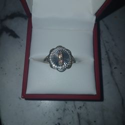 14 KT Gold Ring 