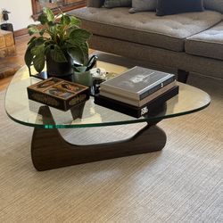 Vintage mid-century style Naguchi Coffee Table in Walnut with Glass Top