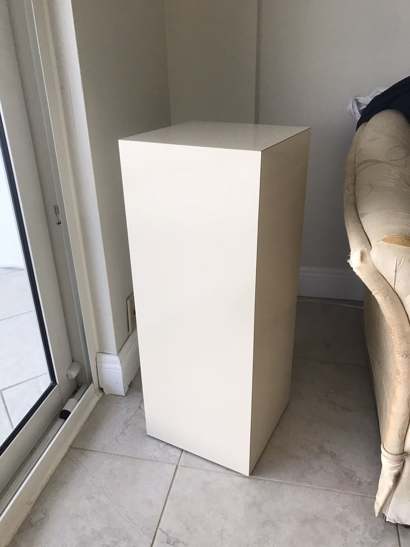 Plant 🪴 Pedestal
