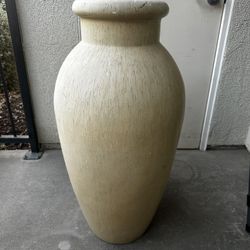It Big Bottle Clay  Put Some Flower Or Plants 