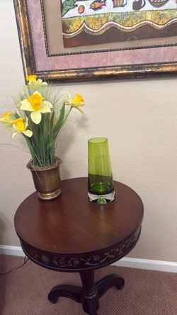 Krosno Poland Art Glass tapered Green Vase