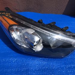 2014-2016 Kia Forte Headlight Xenon Right Passanger Side