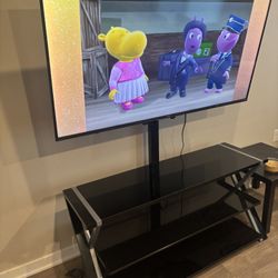 58 Inch Tv/ TV Stand
