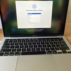 MacBook Pro 13” 