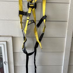 Brand newGUARDIAN FALL PROTECTION SET CONSTRUCTION SAFETY HARNESS, Size S-L