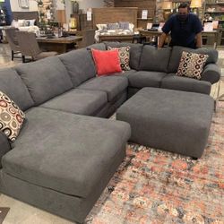 🛋️Brand New Ashley Couch ❗Jayceon Steel Sectional Oversized 