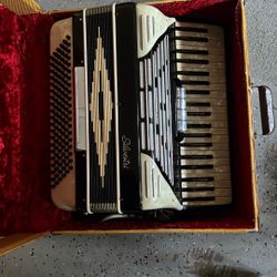 Silvestri Piano Accordion