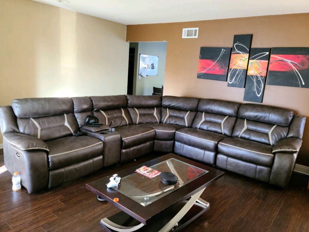 Maddox Sectional (6 pieces)