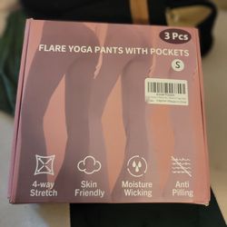 FLARE YOGA PANTS WITH POCKETS