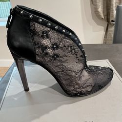 BCBG MAXAZRIA Bootie