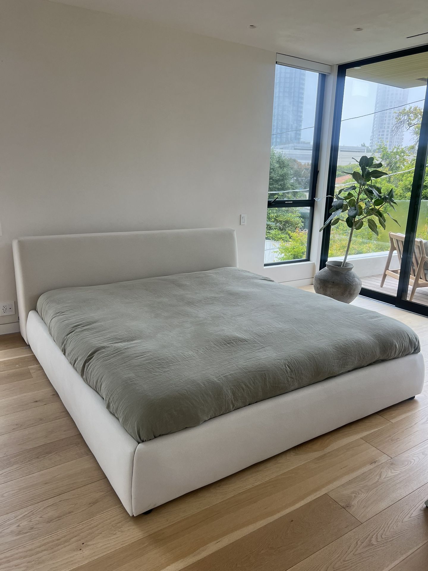 King Size bed by Rove Concepts, EUC