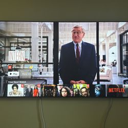 Element Roku Smart Wifi TV (Bedstuy Pickup Putnam Ave)