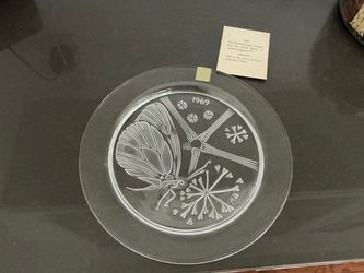 Lalique 1969 Papillon Crystal Collector Plate