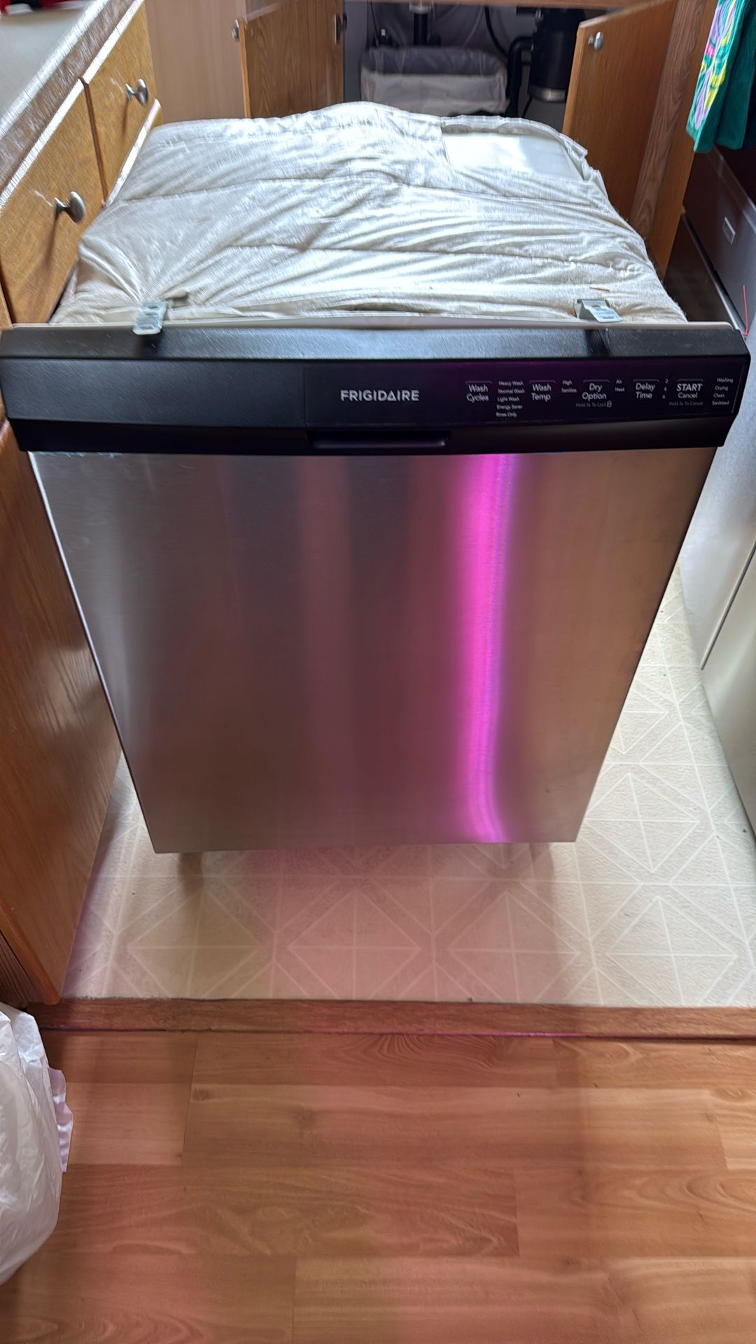 Dishwasher 