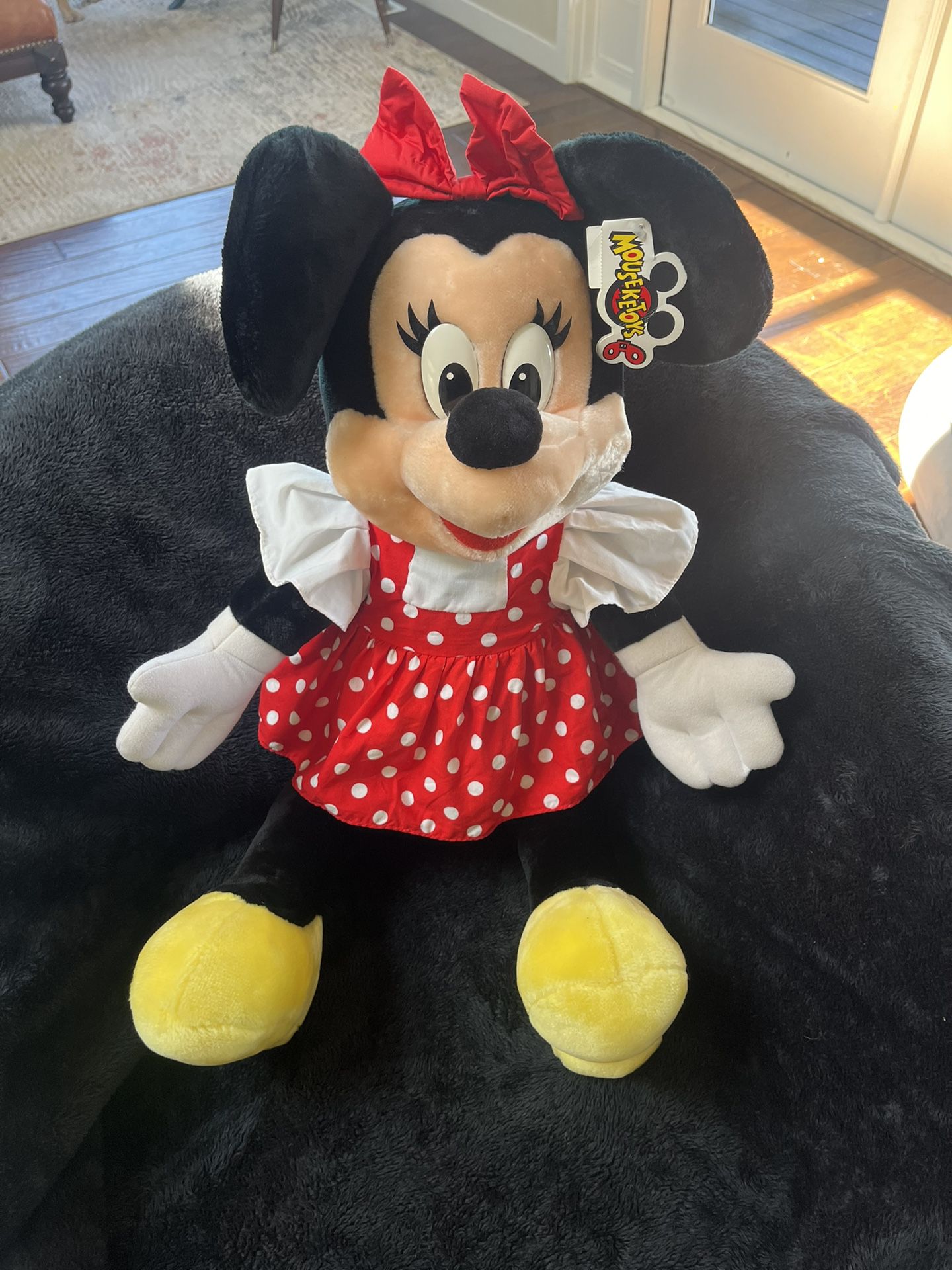 24” Minnie Mouse Plush