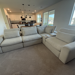 Jerome‘s modular sofa