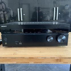 Sony Receiver STR - DH770 