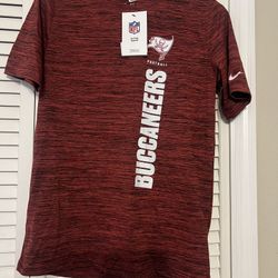 Tampa bay buccaneers shirt child large