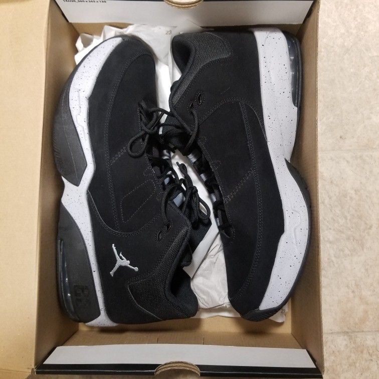 Men's Jordans