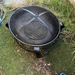 Fire Pit, Some wear And tear From weather, Never been used