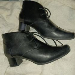 Unstructured By Clark Sz 12 Womans