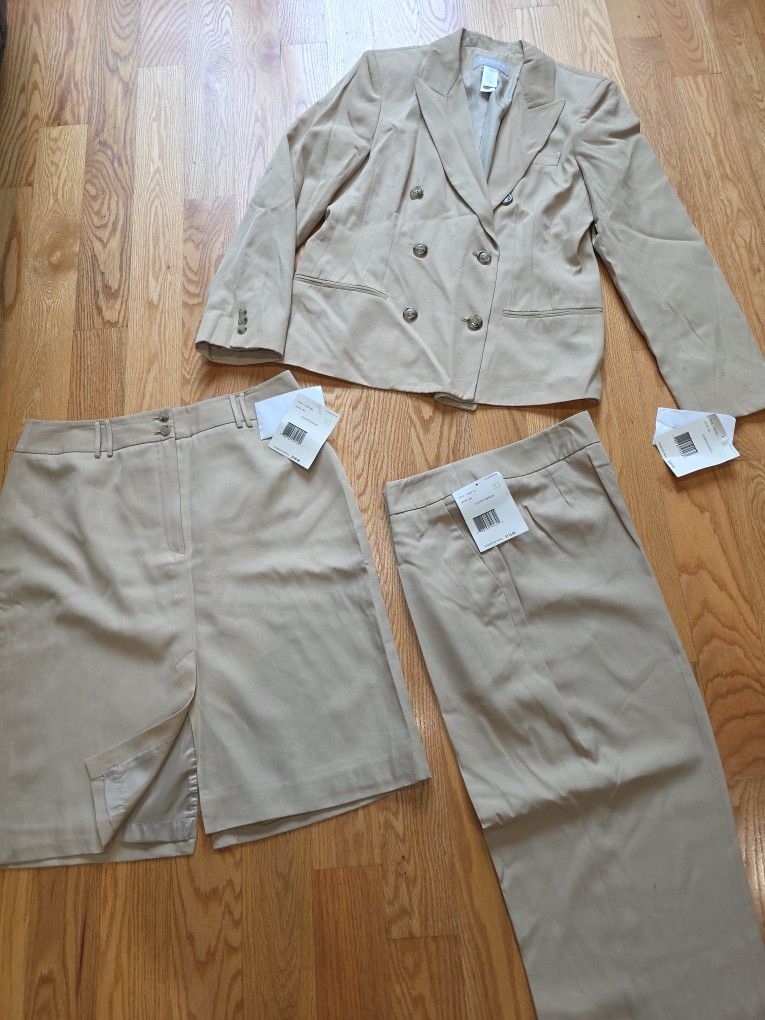 LIZ CLAIRBORNE SUIT SETS WOMEN