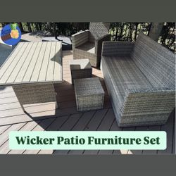 Wicker Patio Furniture Set / Muebles de Patio