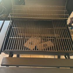 Brand New And Never Used Bbq Char-griller Professional Grill And Smokers Brand New Never Used