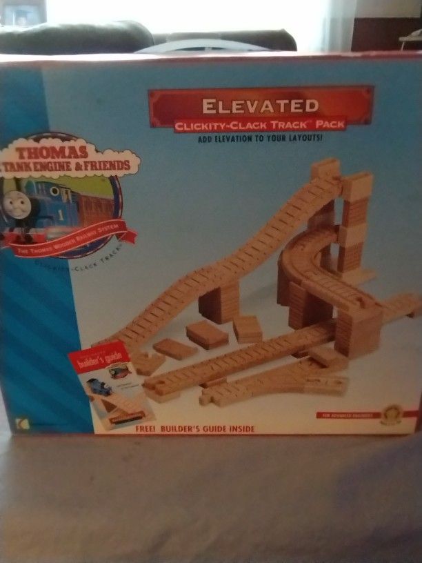 Thomas The Train Engine, Elevated Clickity - Clack Track Pack