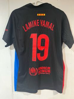 Lamine Yamal jersey size M