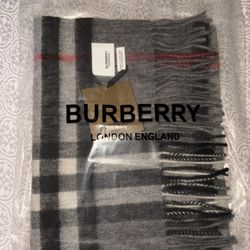 Brand new gray designer scarf 