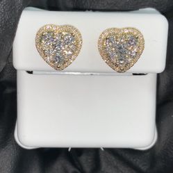 14k Gold With 0.95 CT VS Lab Diamond Earring 