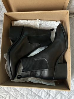 Steve Madden Black Boots Like New