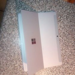 Microsoft Surface Go