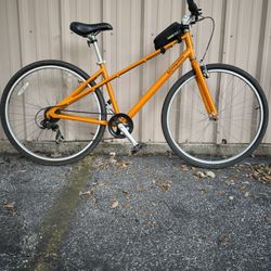 🔥 Schwinn 7-Speed Hybrid Bike – 700C Tires – Today’s Special! 🔥