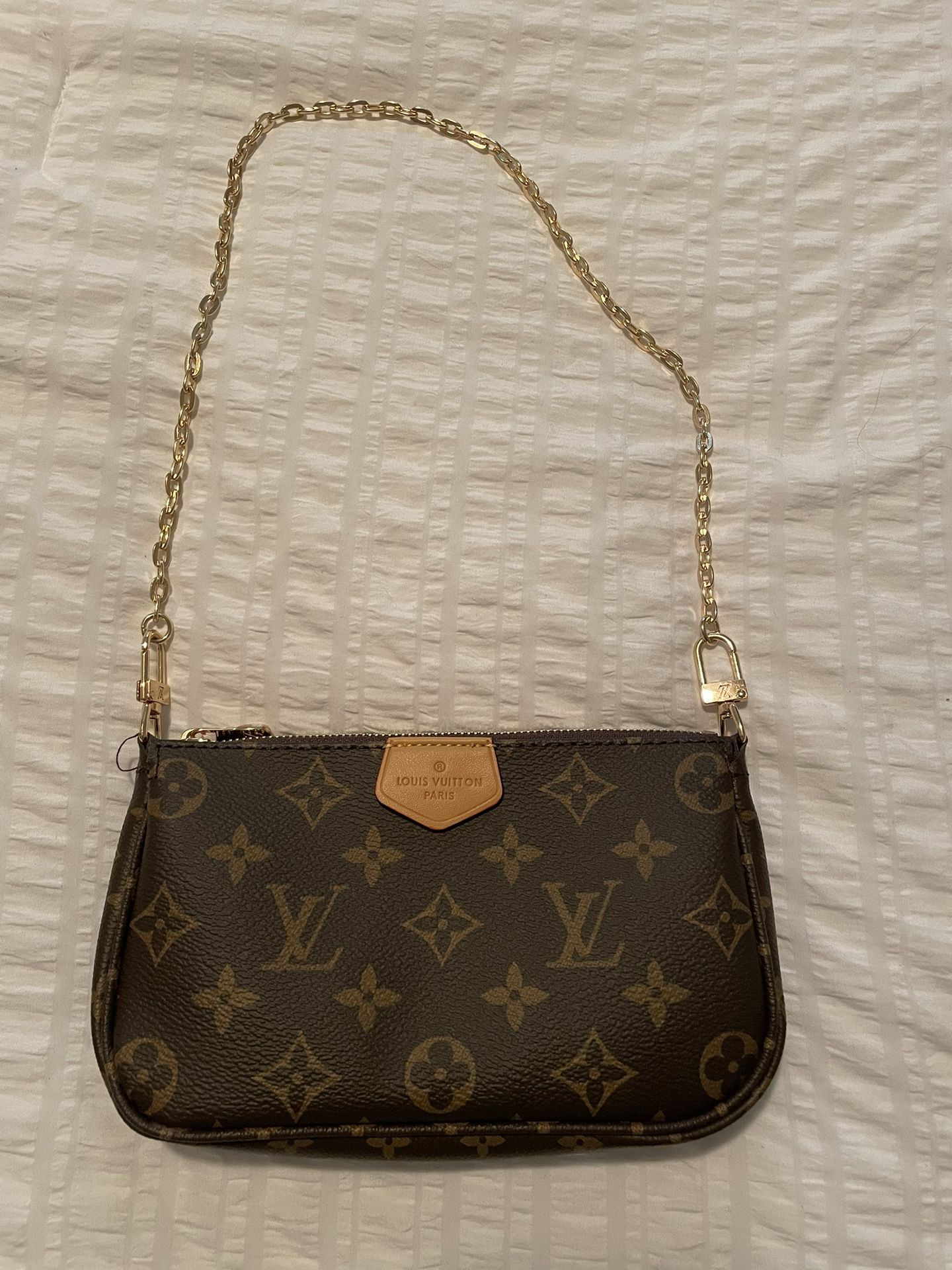 Louis Vuitton Chained Wallet Shoulder Bag