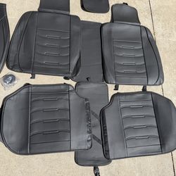 It’s brand new comes with stainless steel hardware. The ones I’m selling have a spring loaded bracket that lays down flat when not in use. It fits a V