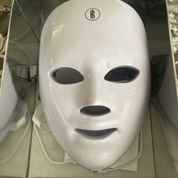 LED Face and Neck mask! 