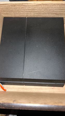 PS4 noting with it