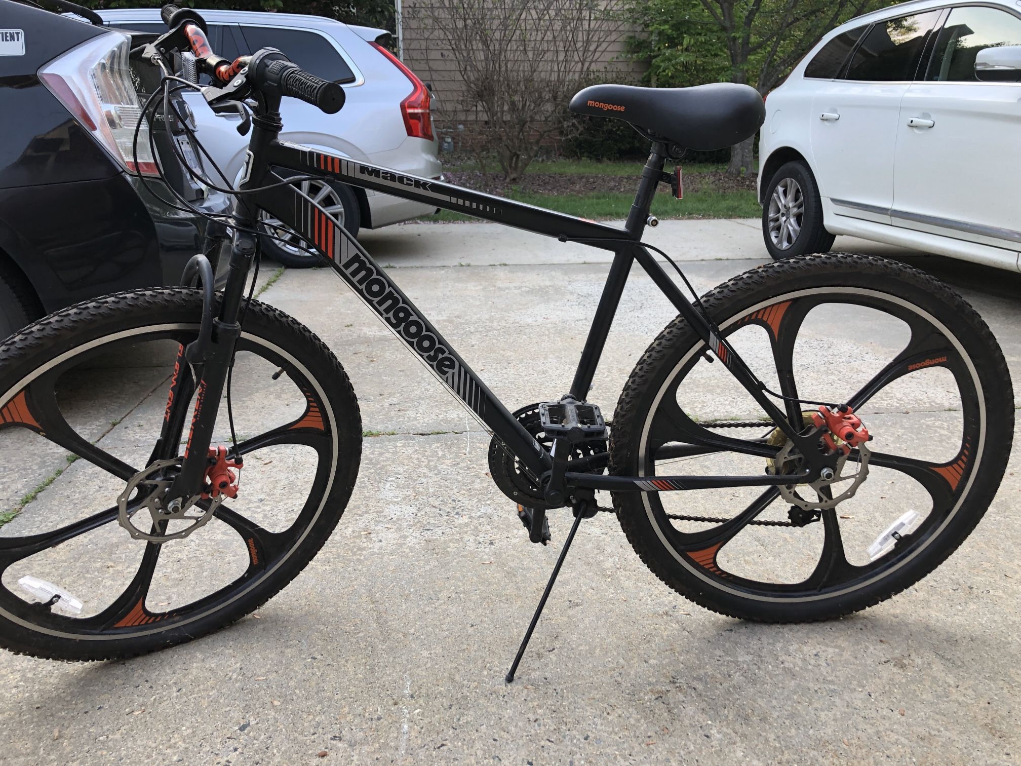 Mongoose Mack