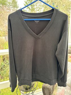 Athleta Black Sweatshirt Medium