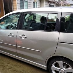 2007 Mazda 5