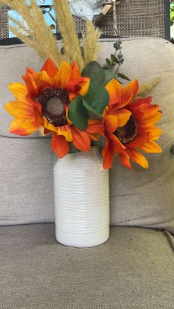Small flowe arrangement $15.00