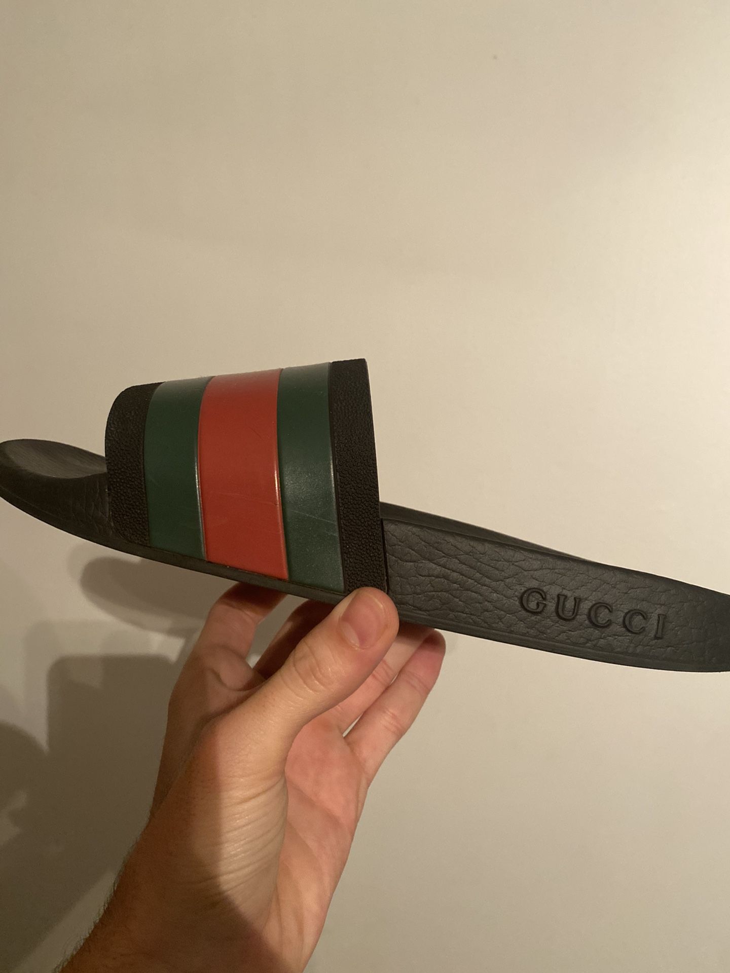 GUCCI Slides black size 8 100% authentic!