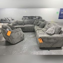 LINDYN FOG 5 PIECE SECTIONAL